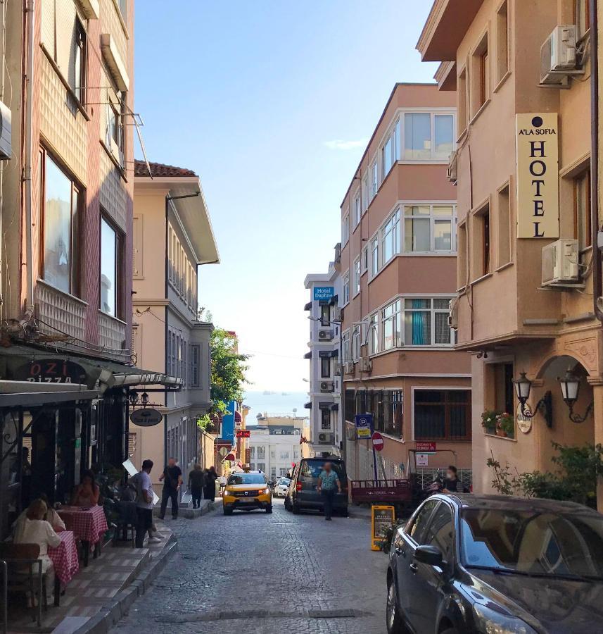 My Fabulous Luxury Home. Historical Part Of The Estambul Exterior foto